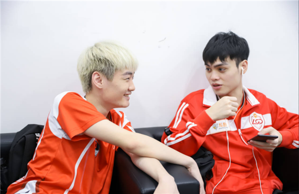 九游娱乐电竞-包含鏖战五局，东风战神终于险胜过关，赢得实至名归的词条