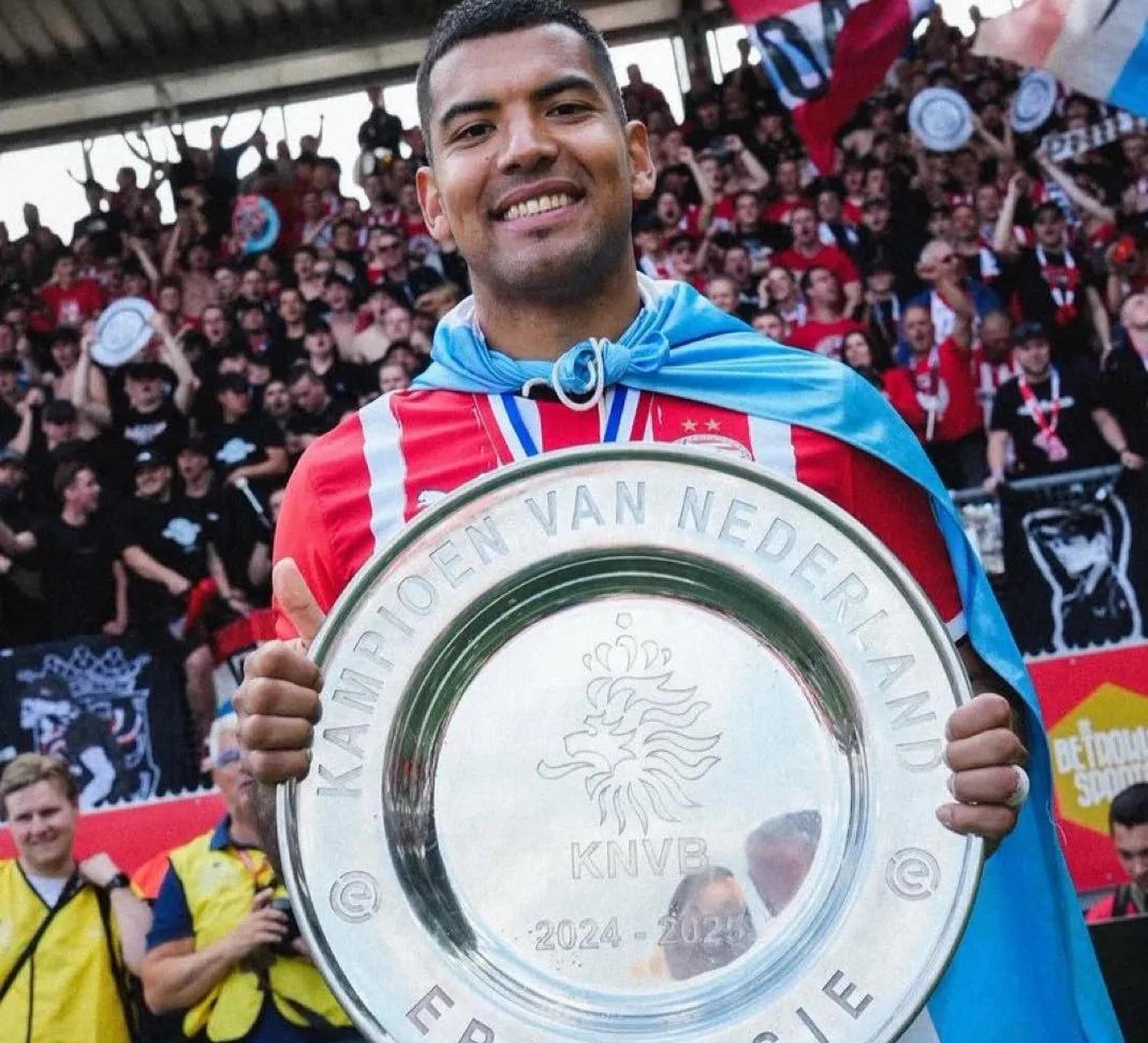 九游娱乐官网登录网址-比赛中球员表现稳定，展现出顶尖水准！的简单介绍