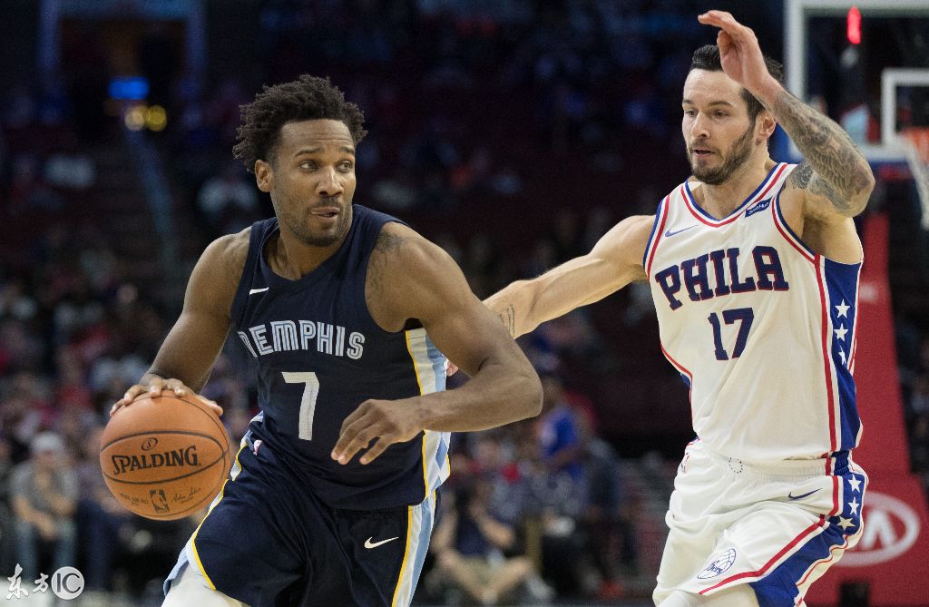 雄鹿再胜灰熊,领跑西部 雄鹿再胜灰熊,领跑西部