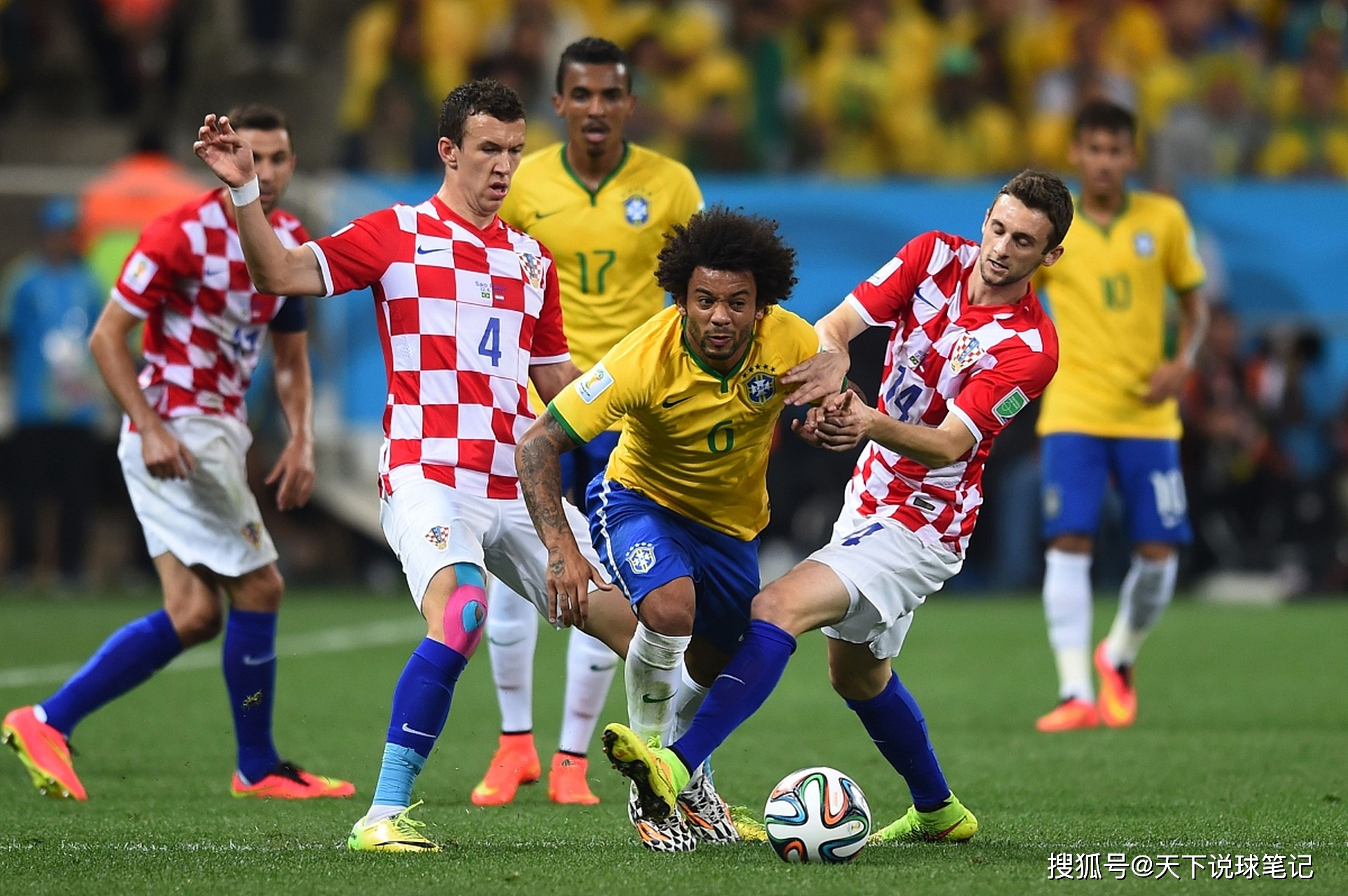 九游娱乐网址-冰岛队在欧洲预选赛中展现出优秀的表现