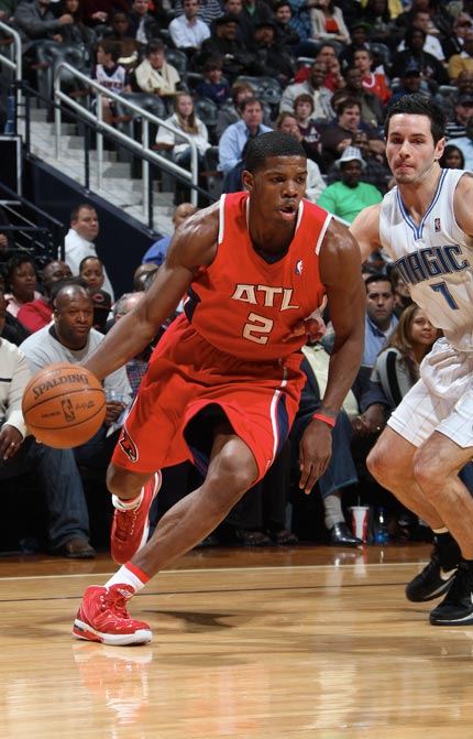 老鹰队年轻核心继续突破,豪取连胜的简单介绍 老鹰队年轻核心继续突破,豪取连胜的简单介绍