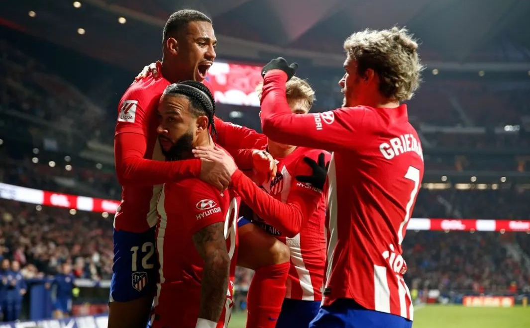 包含马德里德比狂胜，巴塞罗那痛失领先地位的词条