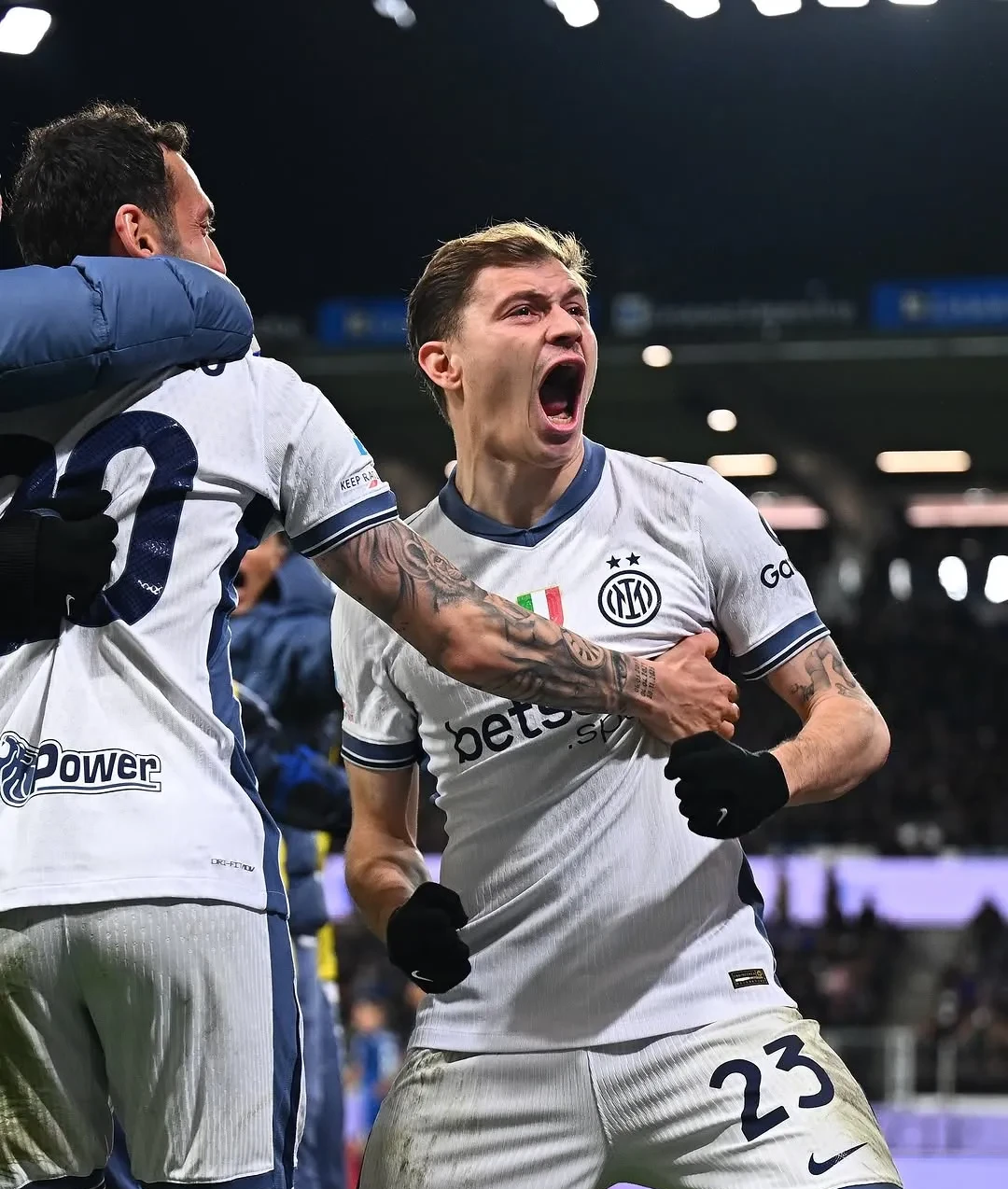 九游娱乐app下载地址-欧洲顶级球队在比赛中展现出强大实力